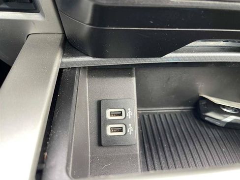 Used 2017 Ford F150 Lariat AWD/4WD image 29