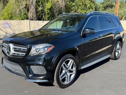 Used 2017 Mercedes-Benz GLS 550 4MATIC image 2
