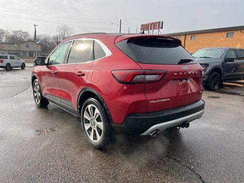 Certified 2023 Ford Escape Platinum w/ Premium Technology Package image 5