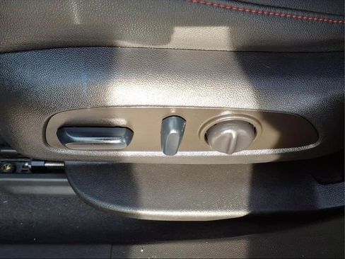 Used 2022 Chevrolet Blazer RS w/ Enhanced Convenience Package image 13