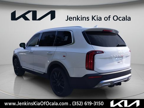 Used 2022 Kia Telluride SX w/ Towing Package FWD image 6