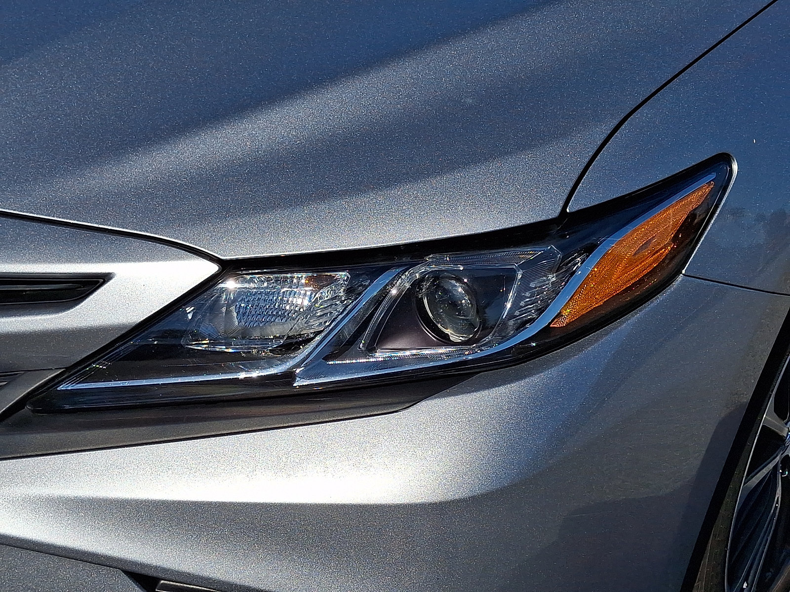 Used 2019 Toyota Camry SE w/ Protection Package (Q2) FWD image 10