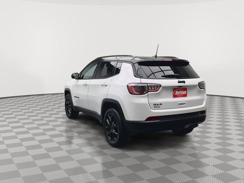 Used 2022 Jeep Compass Latitude w/ Convenience Group AWD/4WD image 36
