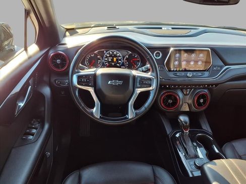 Used 2021 Chevrolet Blazer RS w/ Enhanced Convenience Package image 4