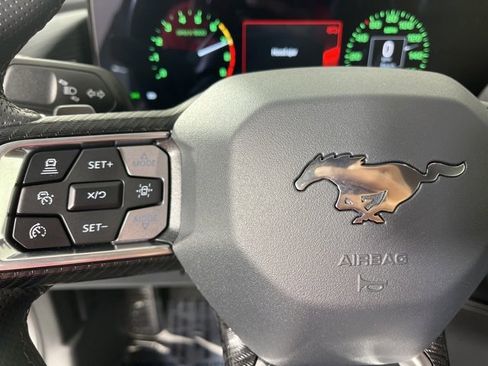 Used 2025 Ford Mustang GT Premium image 9