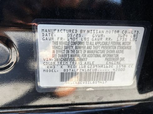 Used 2025 Nissan Versa SV FWD image 26