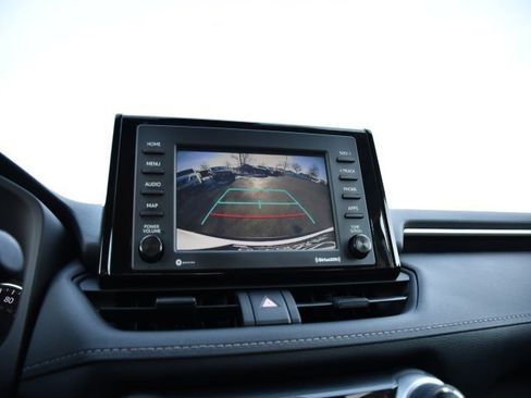 Used 2022 Toyota RAV4 XLE image 14