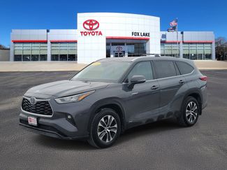 Used 2020 Toyota Highlander XLE video 2