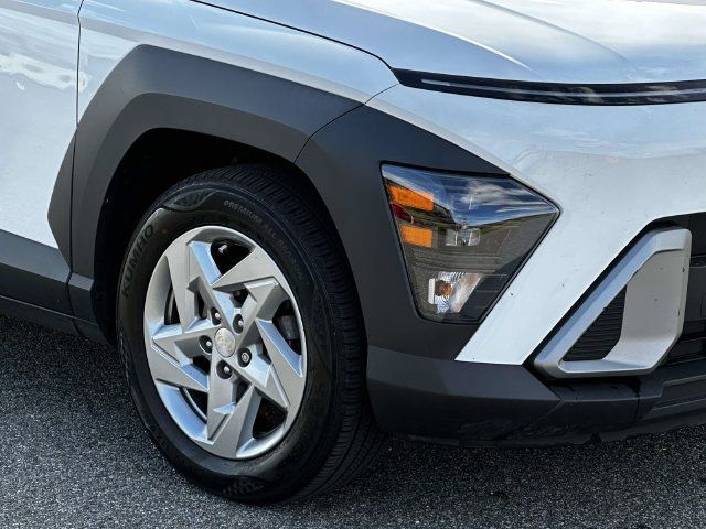 Used 2024 Hyundai Kona SE FWD image 13
