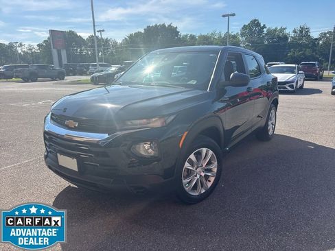 Used 2023 Chevrolet TrailBlazer LS FWD image 1