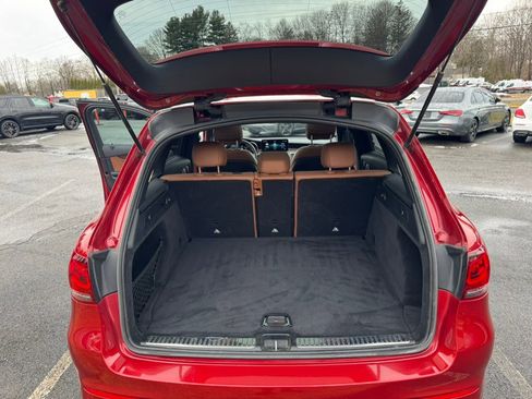 Used 2021 Mercedes-Benz GLC 300 4MATIC image 19