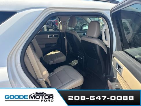 Used 2020 Ford Explorer XLT w/ Equipment Group 202A AWD/4WD image 2