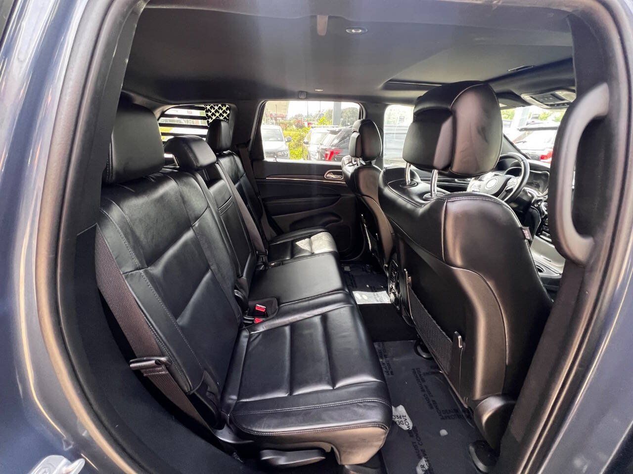 Used 2019 Jeep Grand Cherokee Limited AWD/4WD image 11