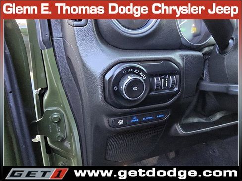 Used 2021 Jeep Wrangler Unlimited Sahara image 20