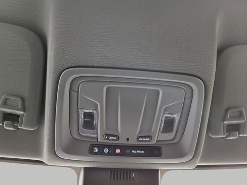 Used 2024 Chevrolet Silverado 1500 LT AWD/4WD image 18