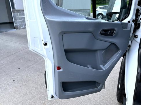 Used 2018 Ford Transit 350 XL RWD image 9