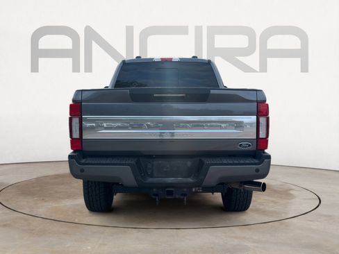 Used 2022 Ford F250 Platinum w/ FX4 Off-Road Package image 9