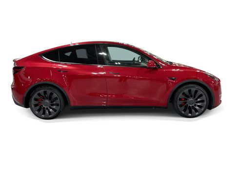 Certified 2023 Tesla Model Y Performance AWD/4WD image 7