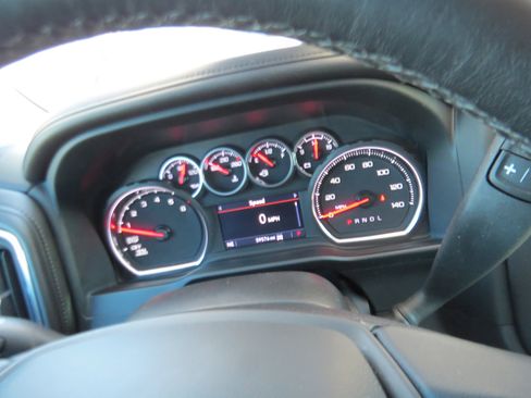 Certified 2022 Chevrolet Silverado 1500 LTZ w/ Z71 Off-Road Package image 24