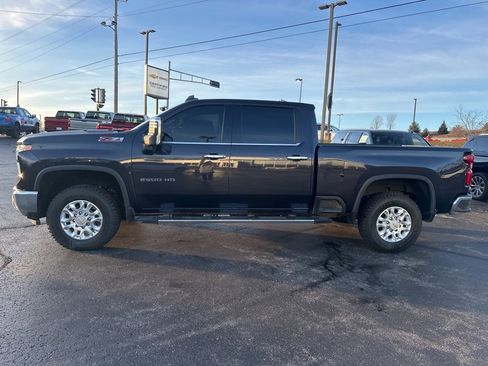 Used 2024 Chevrolet Silverado 2500 LTZ w/ LTZ Convenience Package image 6