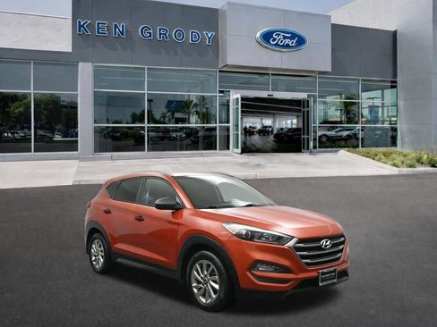 Used 2016 Hyundai Tucson SE w/ Option Group 02 image 1