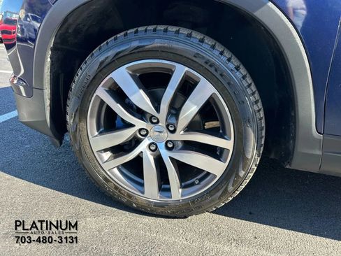 Used 2017 Honda Pilot Touring image 23