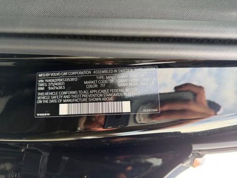 Used 2025 Volvo XC90 B6 Plus image 24