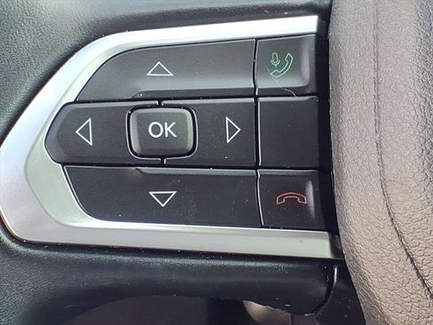 Used 2022 Jeep Compass Latitude image 19