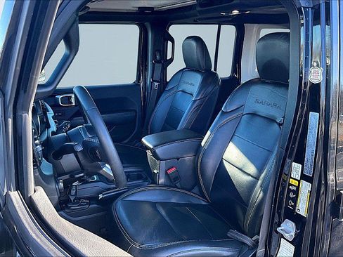 Used 2023 Jeep Wrangler Unlimited Sahara AWD/4WD image 25