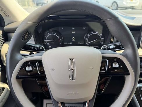 Certified 2022 Lincoln Corsair AWD w/ Equipment Group 101A image 24