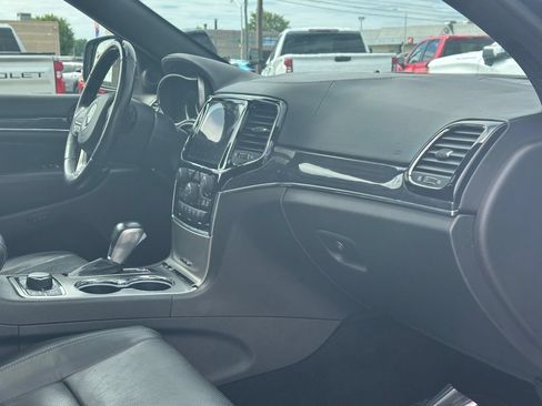 Used 2020 Jeep Grand Cherokee Overland AWD/4WD image 20