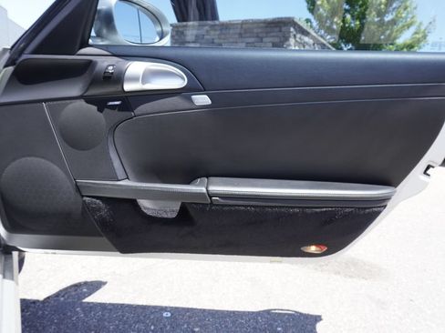 Used 2006 Porsche Cayman S RWD image 21