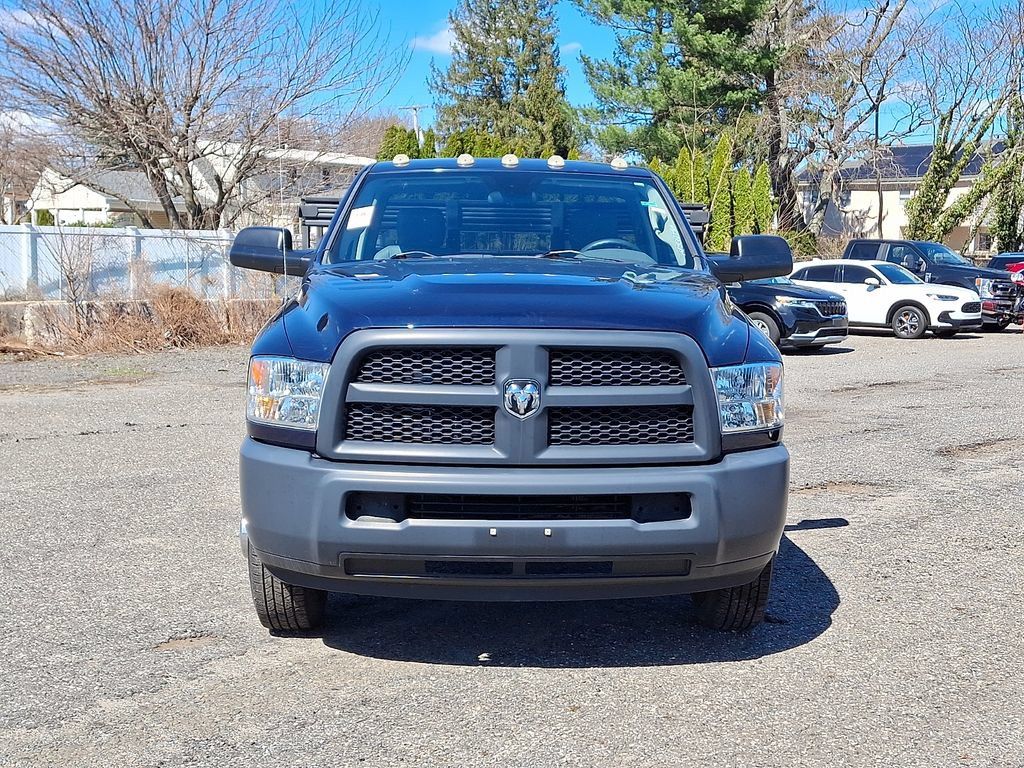 Used 2014 RAM 3500 Tradesman RWD image 2