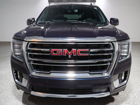 Used 2021 GMC Yukon SLT w/ SLT Luxury Plus Package image 4