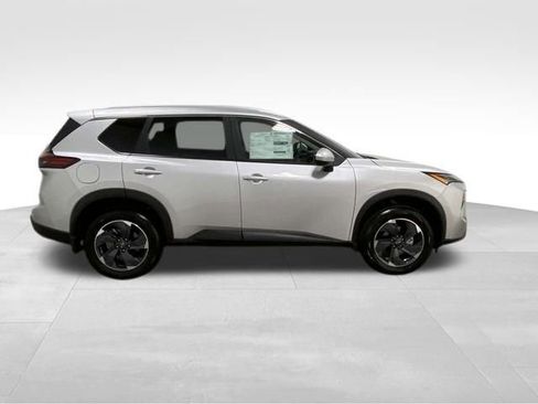 New 2025 Nissan Rogue SV w/ SV Premium Package image 2