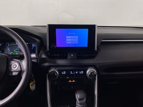 Certified 2024 Toyota RAV4 LE AWD/4WD image 15