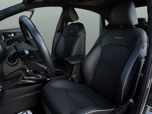 Used 2020 Kia Forte GT-Line w/ GT-Line Premium Package FWD image 10