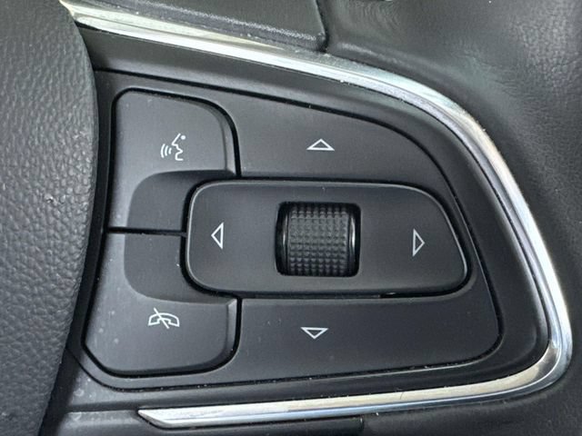 Used 2023 Buick Envision Essence w/ Sport Touring Package AWD/4WD image 29