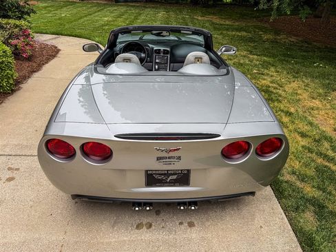 Used 2006 Chevrolet Corvette Convertible w/ Preferred Equipment Group RWD image 42