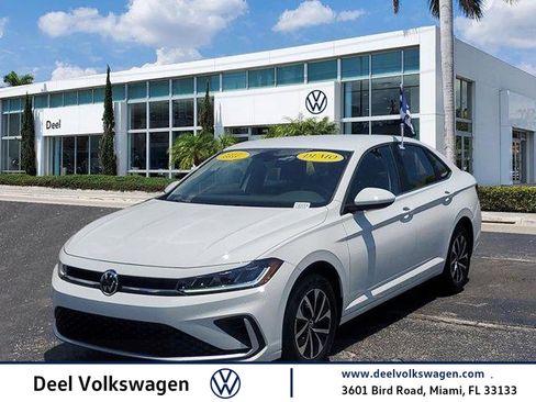 Used 2025 Volkswagen Jetta S FWD image 1
