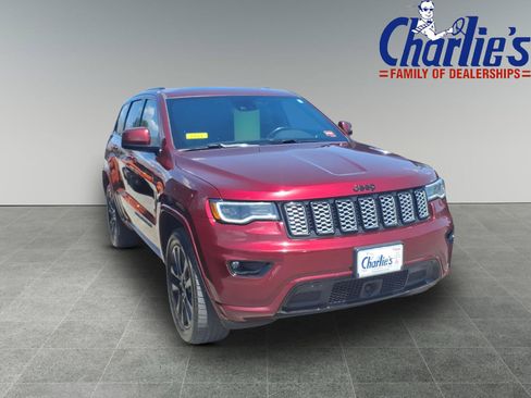 Used 2021 Jeep Grand Cherokee Laredo X AWD/4WD image 3