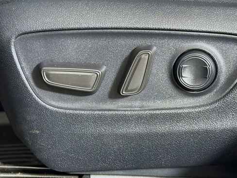 Used 2023 Toyota RAV4 XLE w/ Convenience Package image 12