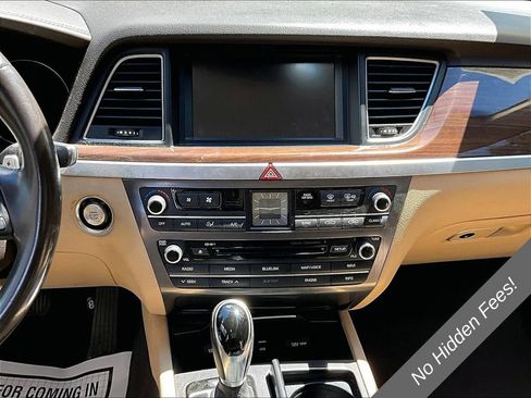 Used 2017 Genesis G80 3.8 RWD image 6