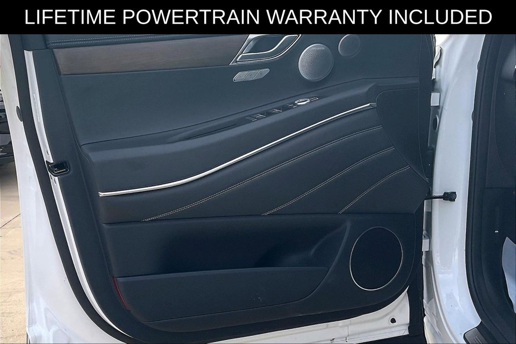 Used 2025 Genesis GV80 3.5T Advanced AWD/4WD image 15