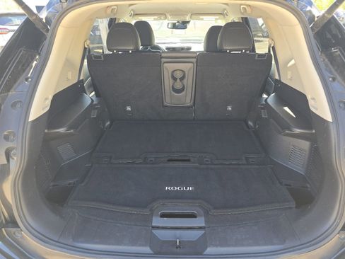 Used 2017 Nissan Rogue SL AWD/4WD image 18