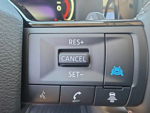 New 2026 Nissan Pathfinder SL FWD image 33