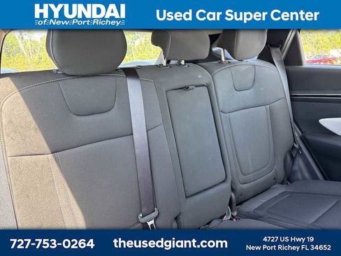 Used 2024 Hyundai Tucson SE image 8