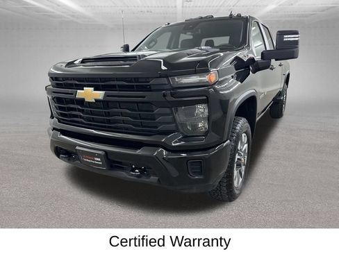 Used 2024 Chevrolet Silverado 2500 Custom w/ Custom Value Package AWD/4WD image 8