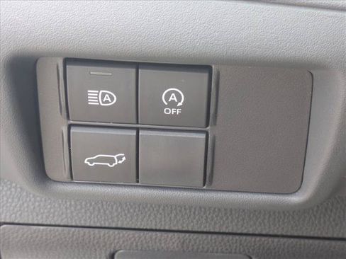 Used 2023 Toyota Highlander XSE AWD/4WD image 11
