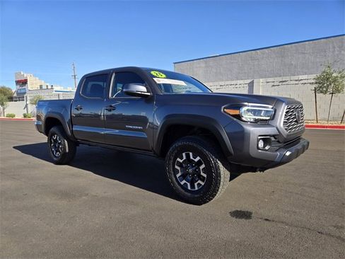 Certified 2023 Toyota Tacoma 4x4 Double Cab image 2